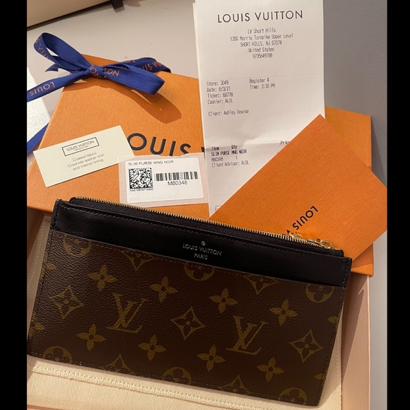 Louis Vuitton Handbags - Louis Vuitton slim purse